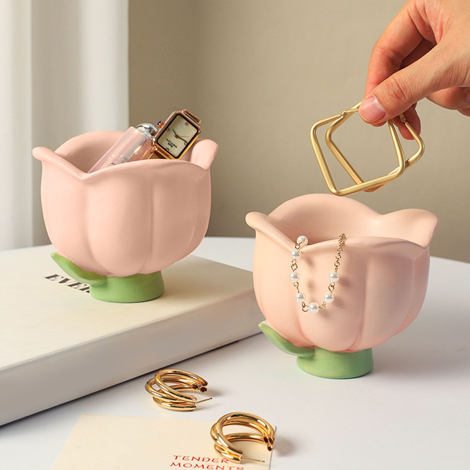Flower Shape Storage Box Innovative Cute Resin Storage Decorative Ornament for Entryway Desk Dressing Table Tulip - Image 8