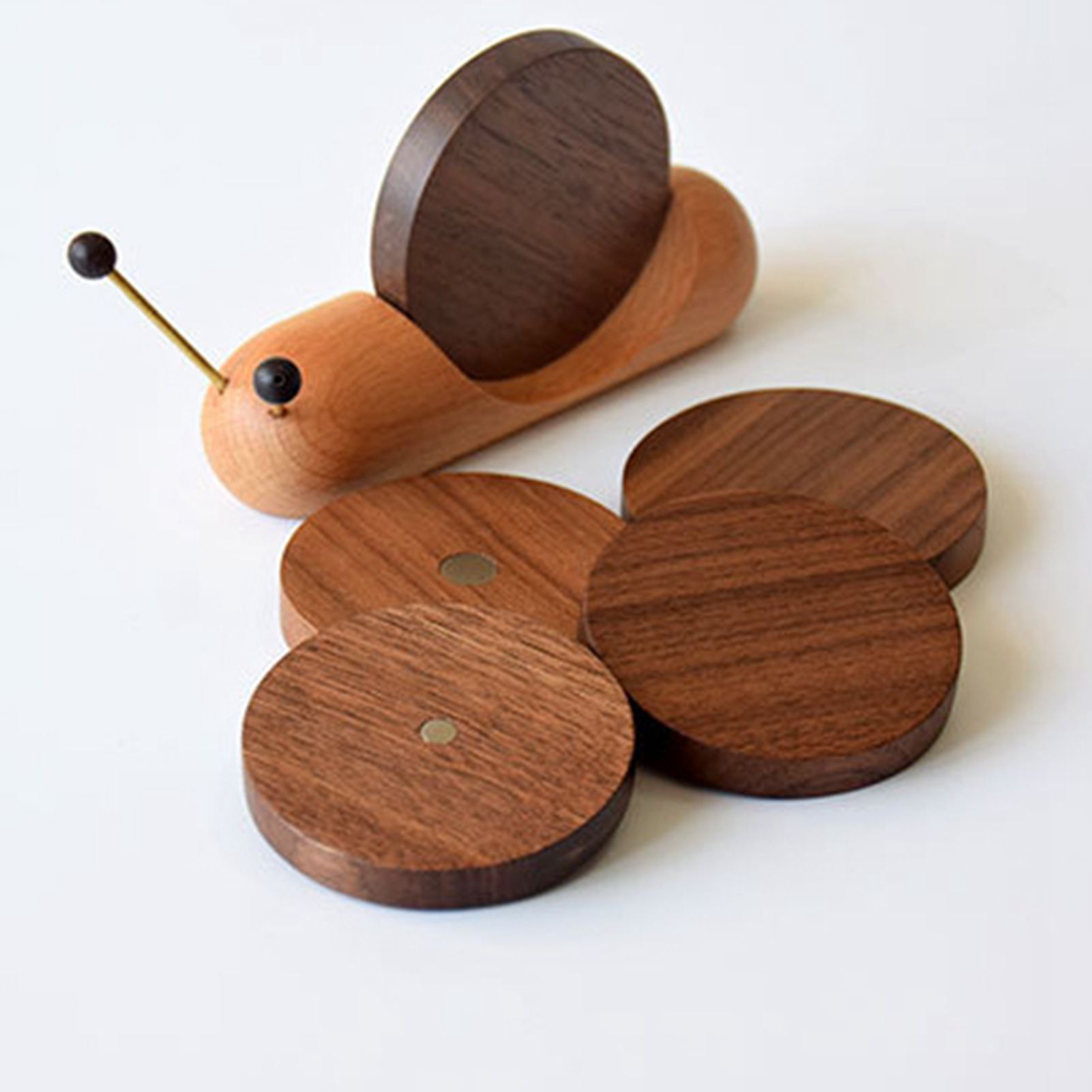 Wood Mug Coaster Heat Insulation Cute Snail Shape 5pcs Wooden Round Coasters with Magnet - Image 4