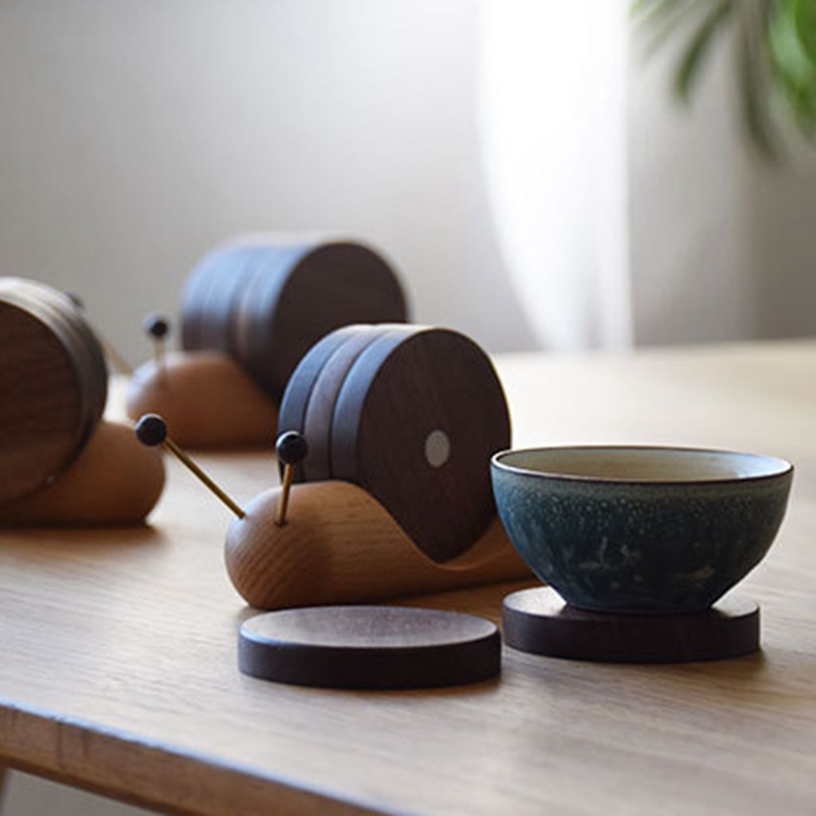 Wood Mug Coaster Heat Insulation Cute Snail Shape 5pcs Wooden Round Coasters with Magnet - Image 7