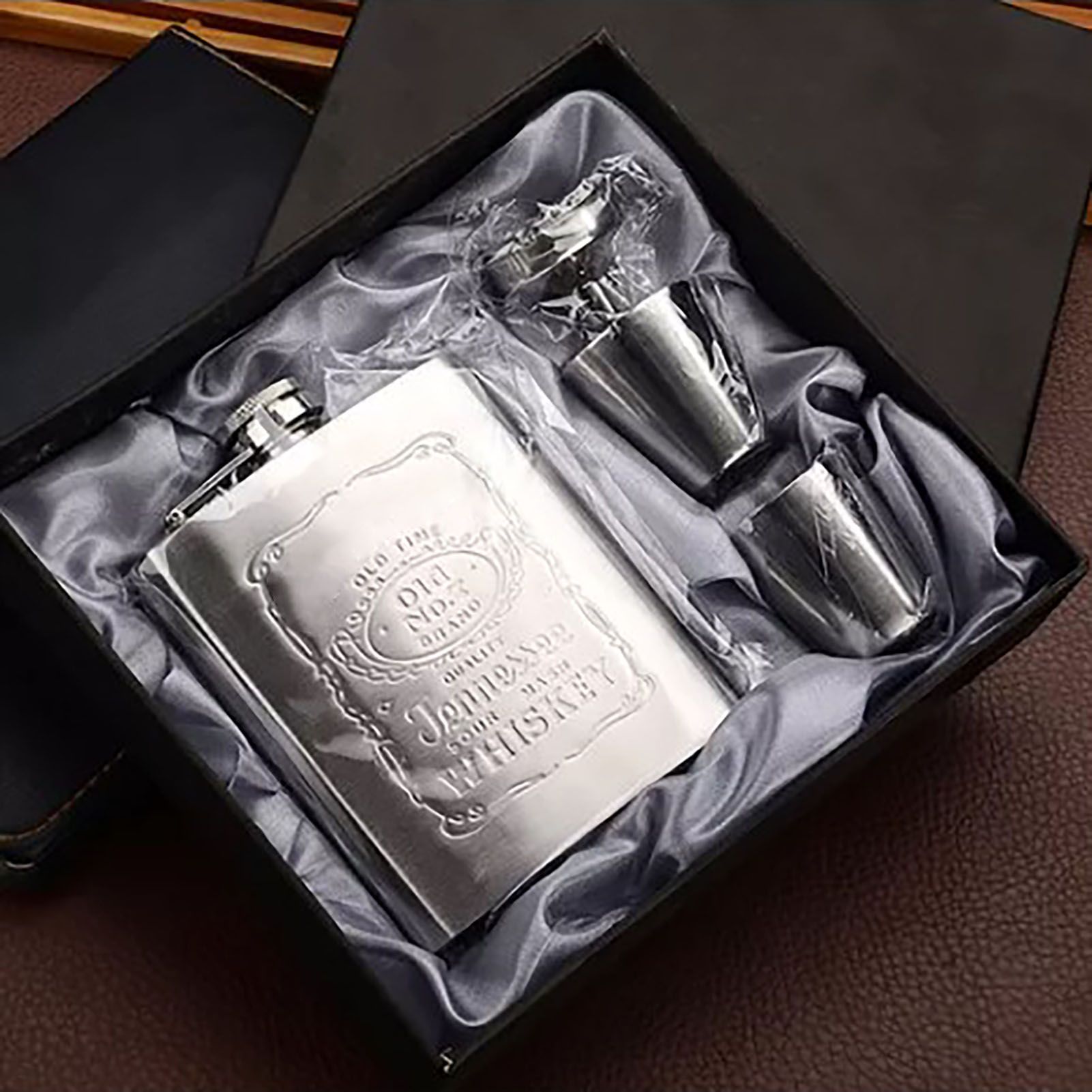 Hip Flask Portable Leak Proof Stainless Steel Whisky Hip Flask with Funnel for Hiking Climbing Fishing Camping 7oz - Image 7