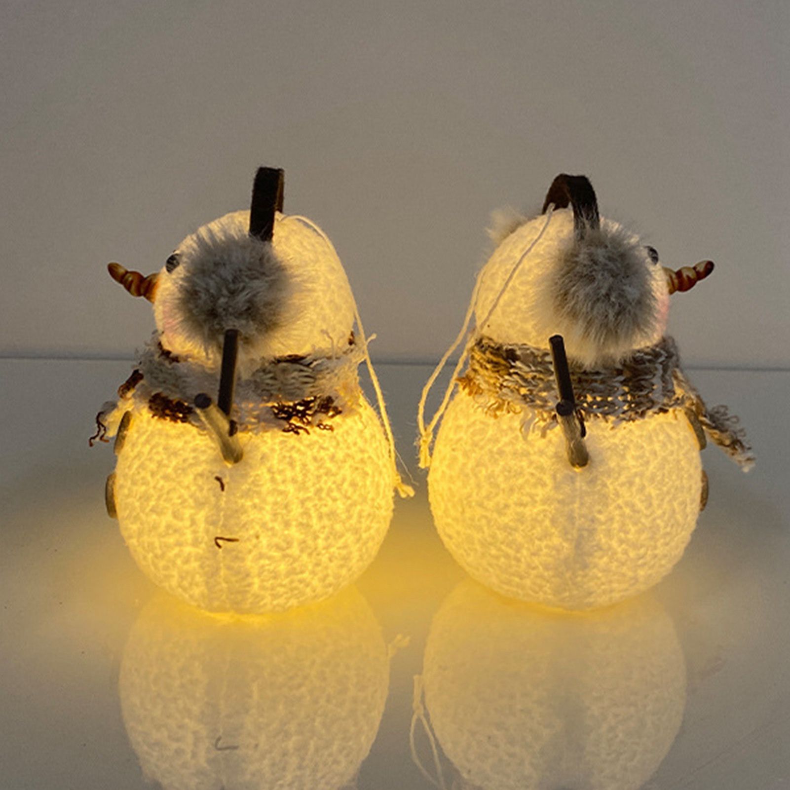 2pcs Enchanting Illuminated Mini Snowman Ornament for Christmas Home Decor - Image 4