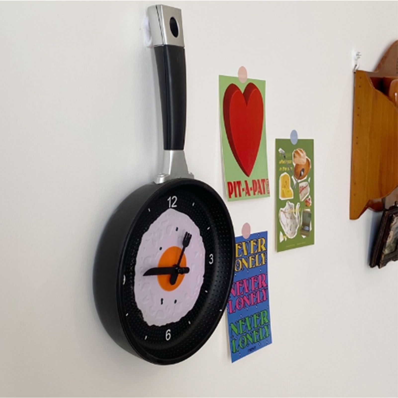 Wall Clock ABS Fried Egg Frying Pan Shape Silent Battery Operated Wall Clock for Bedroom Living Room Kitchen Black - Image 7