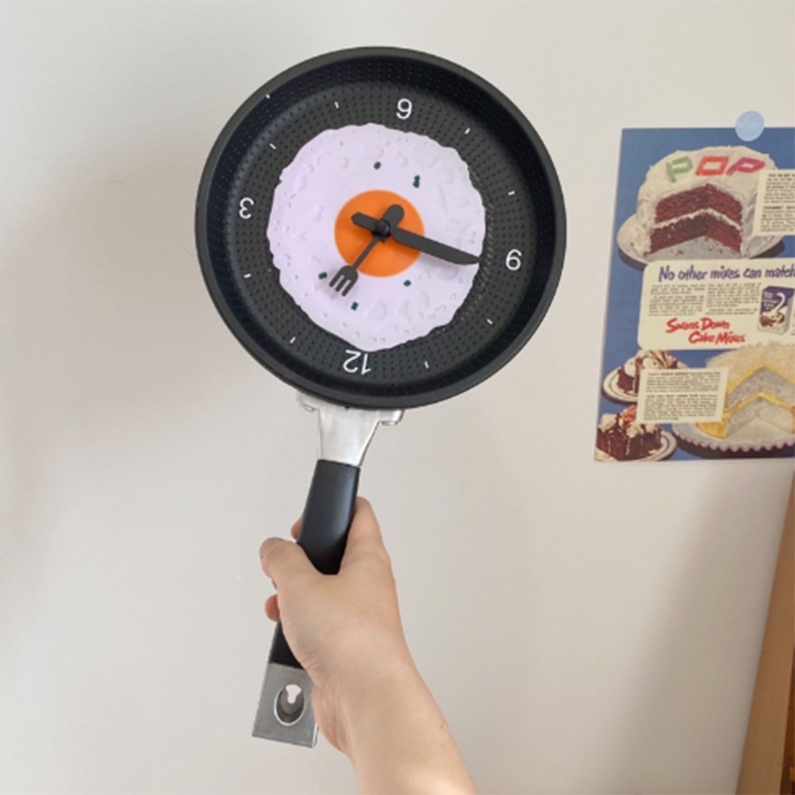 Wall Clock ABS Fried Egg Frying Pan Shape Silent Battery Operated Wall Clock for Bedroom Living Room Kitchen Pink - Image 6