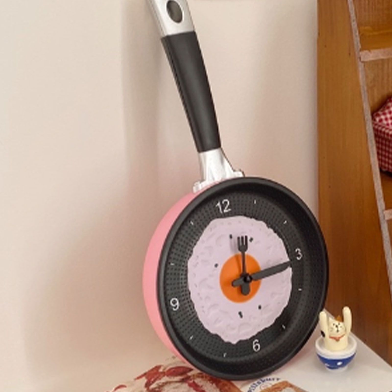Wall Clock ABS Fried Egg Frying Pan Shape Silent Battery Operated Wall Clock for Bedroom Living Room Kitchen Pink - Image 8