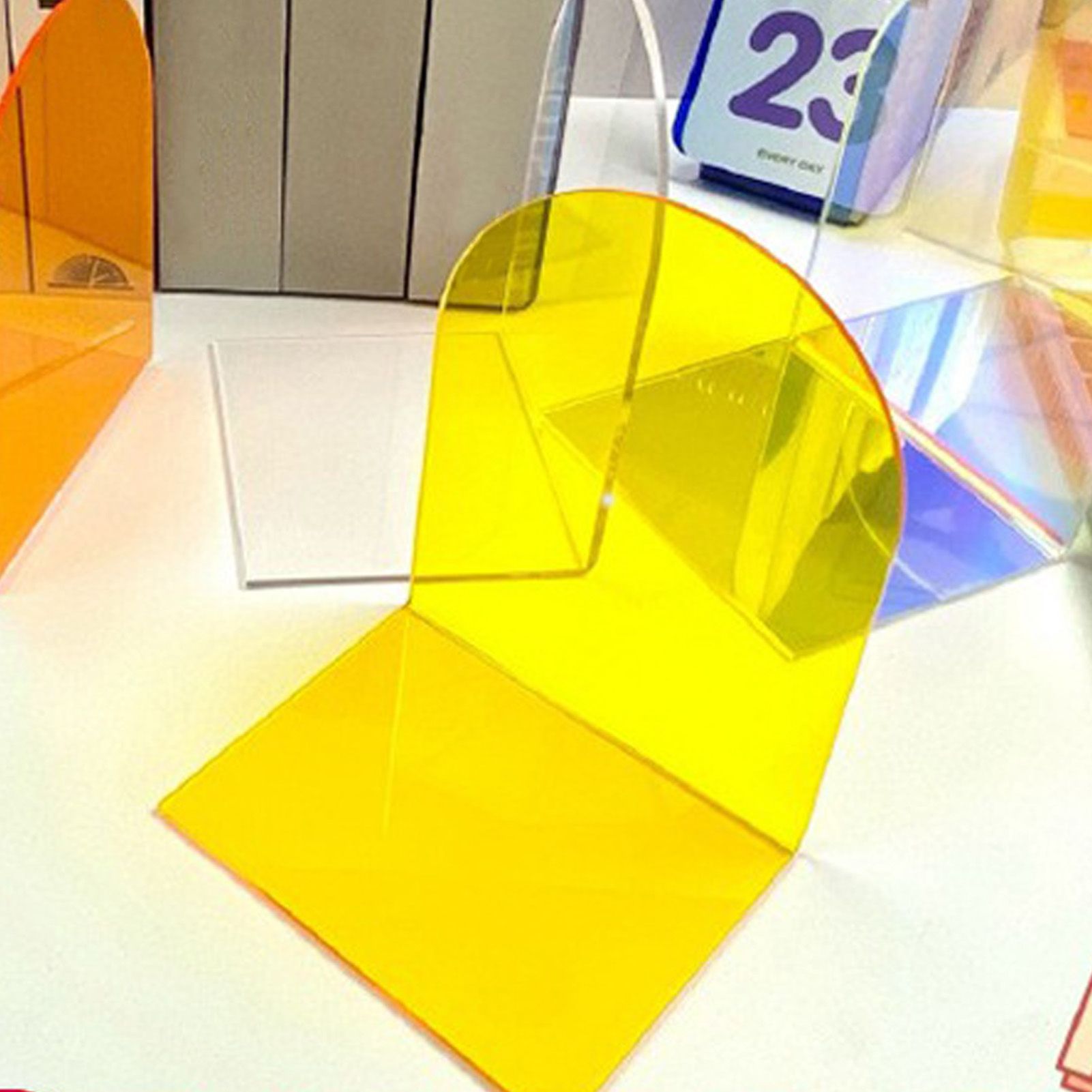 1 Pair of Bookends Thicken Non Slip Transparent Acrylic Desk Decorative Heavy Book End for Student Office L Shaped Yellow - Image 6