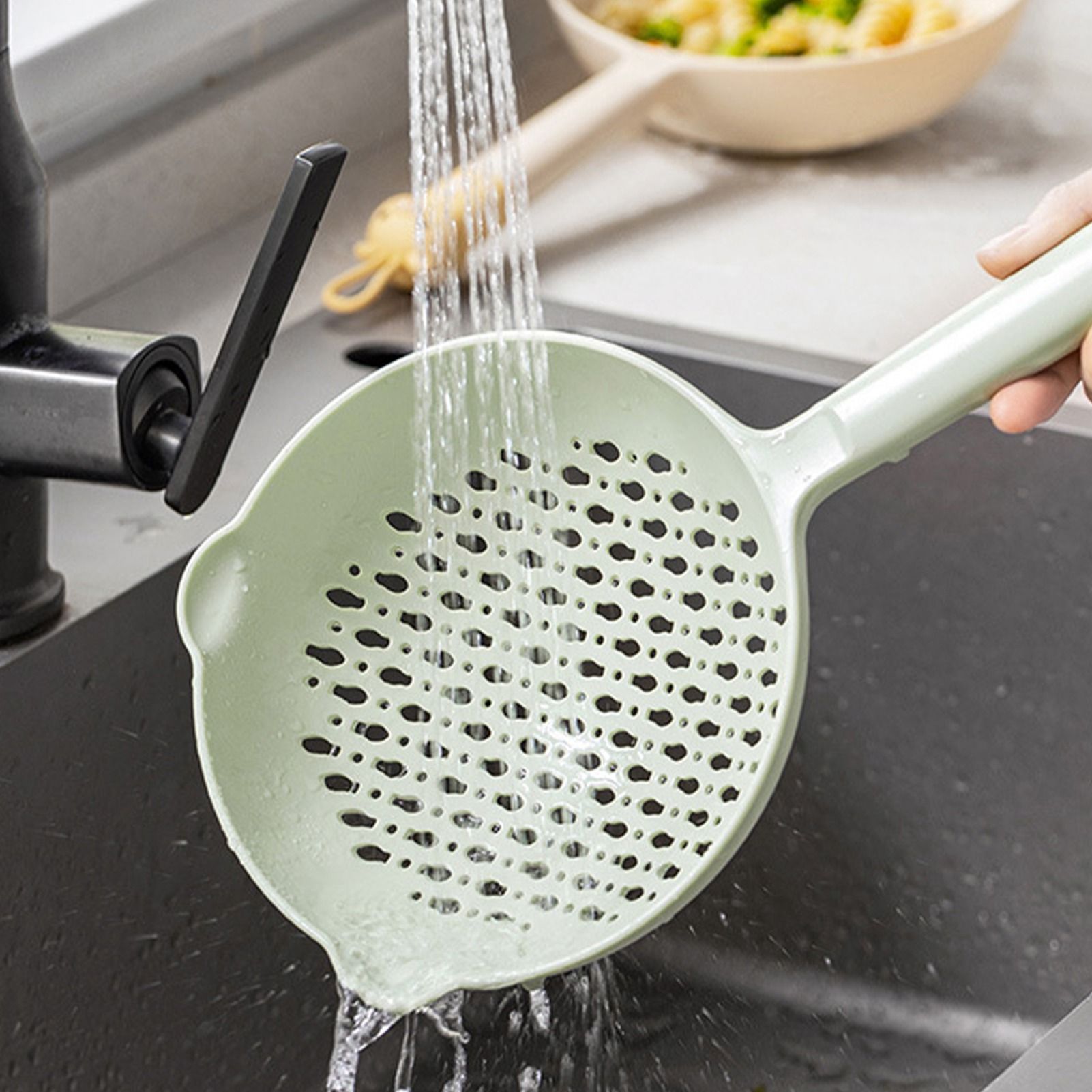 Ladle Fine Mesh Strainer Durable Nylon PVC Handle Heat Resistant Large Capacity Versatile Spoon Ladle for Kitchen Green - Image 6