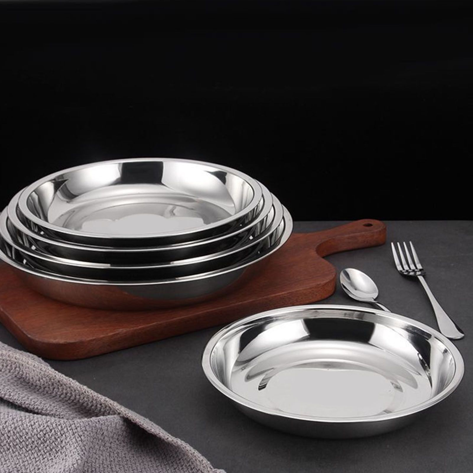Metal Dinner Plates 304 Stainless Steel Round Camping Plates Thickened Soup Plate Tableware Tool M (18cm) - Image 8