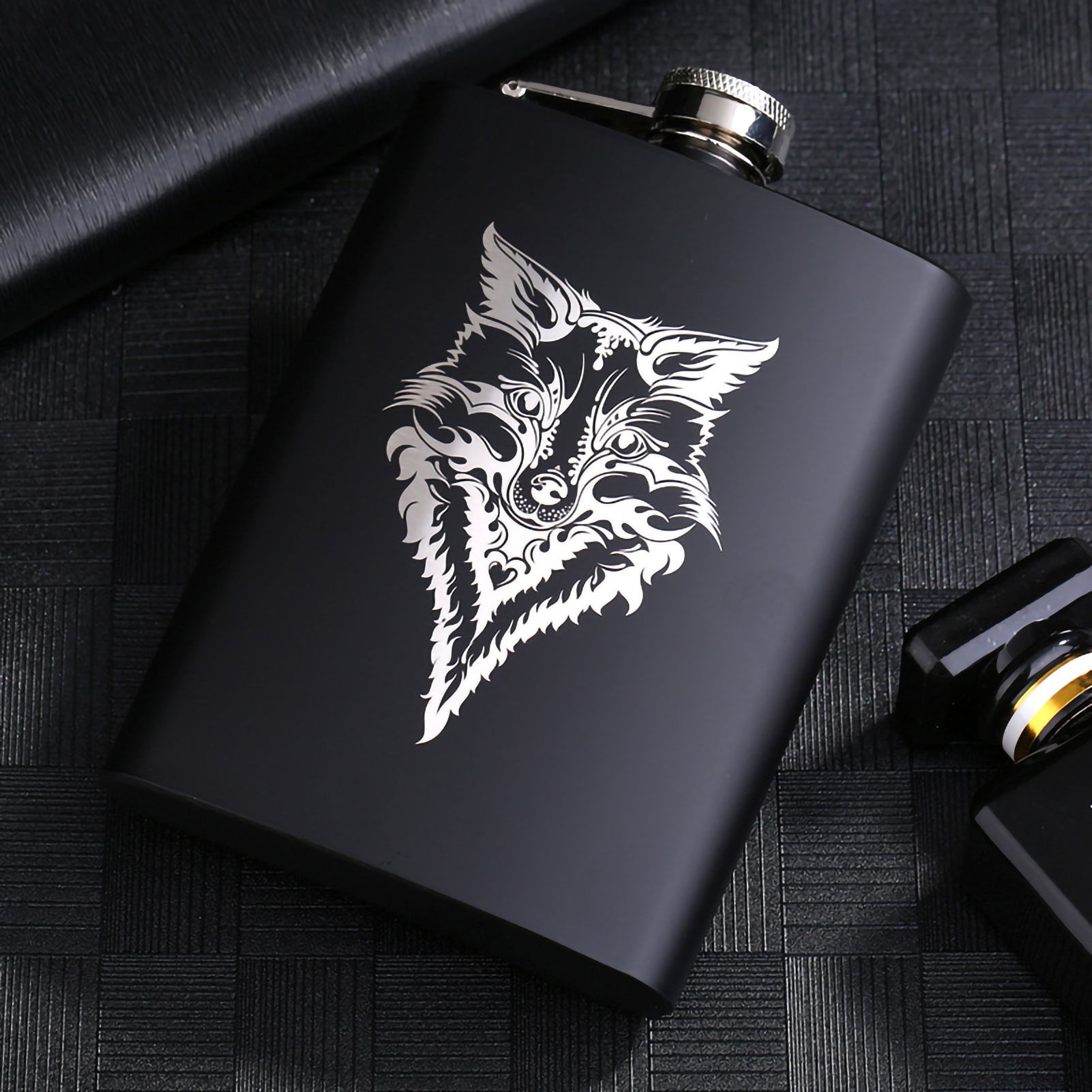 8OZ Black Matte Whisky Bottle Wine Pot Portable Flagon Stainless Steel Flask for Outdoor Travel1862842WT Wolf - Image 1