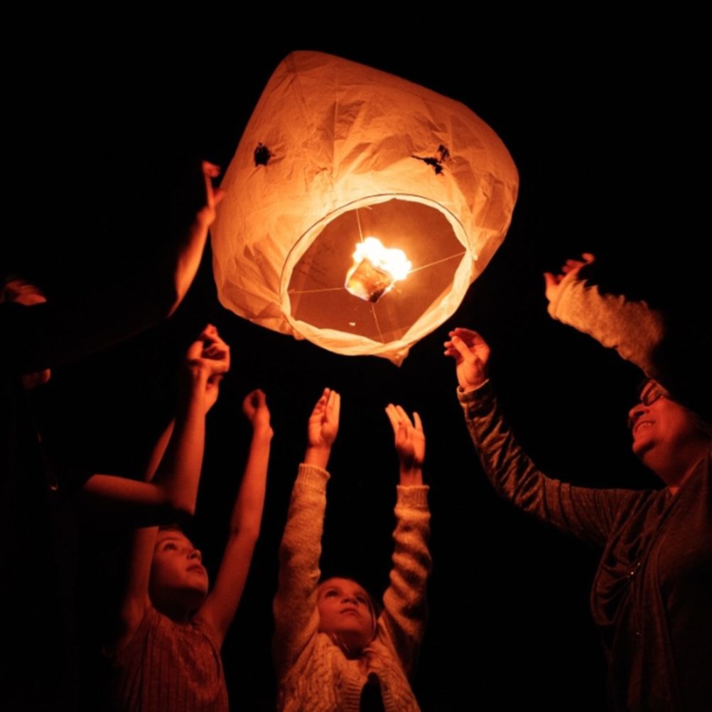 Chinese Lanterns Lanterns Biodegradable Fire Resistant Paper Lantern Chinese Wish Lanterns - Image 3