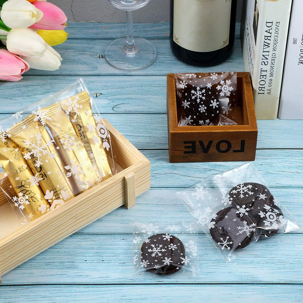 100pcs Christmas Gift Packaging Bag Plastic Packaging Bag Snowfake Printed Candy Package Bag - Image 5