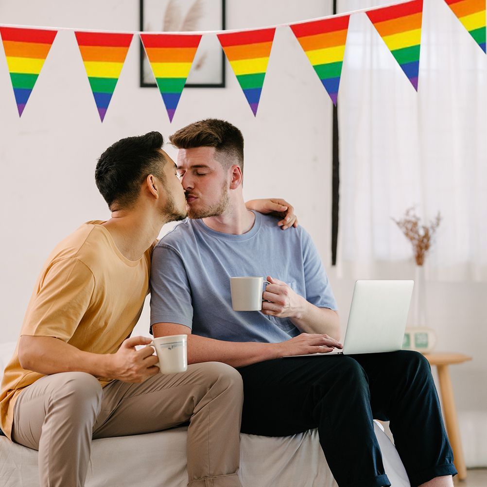 Rainbow Pride Pennant Flags Banner Gay Pride Pennant Banner for Bar Outdoor Party Garden Decorations - Image 4