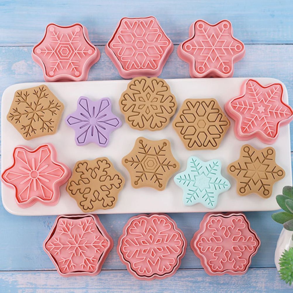 8Pcs/10Pcs 3D Biscuit Cutters Christmas Biscuit Mould Baking Mould Hand Press Biscuit Stamp - Image 5