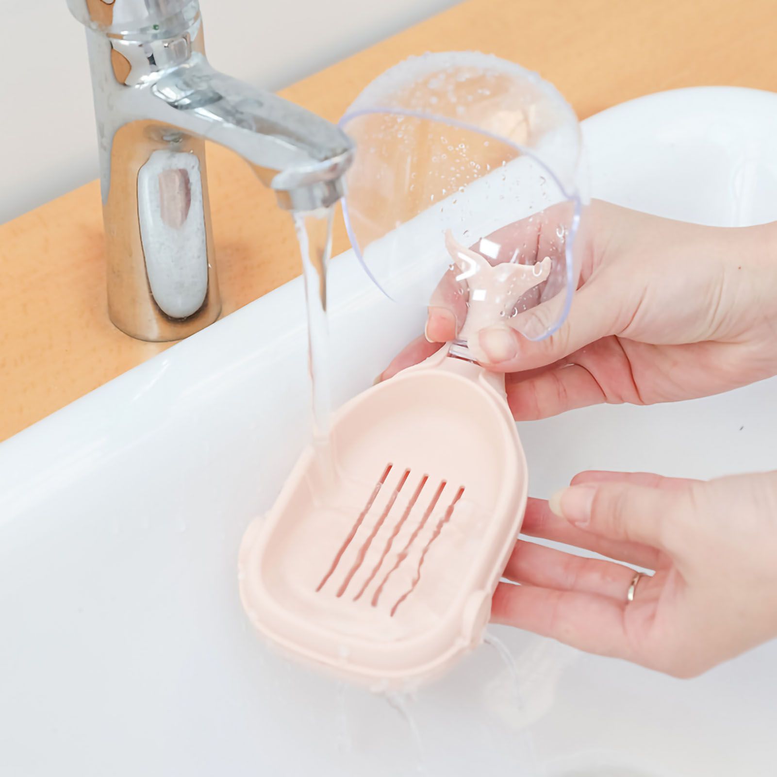 Soap Box Double Layer Cute Cartoon Whale Shape Waterproof Drainage Soap Container with Flip Lid for Bathroom Pink - Image 3