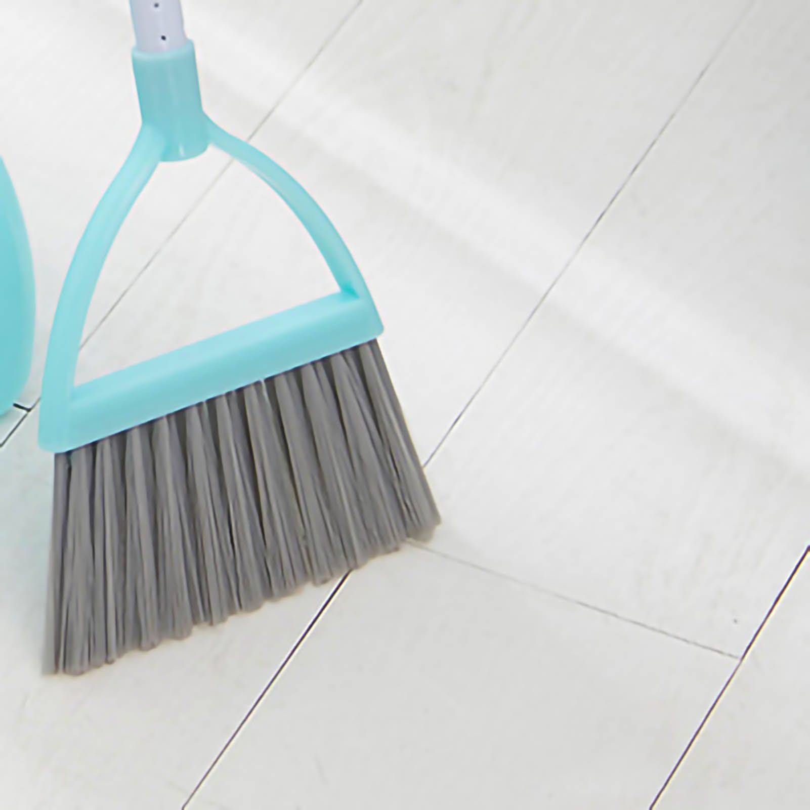 Kids Dustpan Set Soft Fur Plastic Small Broom Dustpan for Baby Kids Toys Kindergarten Green - Image 4