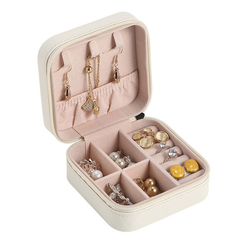 Travel Jewelry Case Exquisite Large Capacity Scratch Resistant Portable Jewelry Organizer Box for Outdoor Travel White 10x10x5cm/3.9x3.9x2.0in - Image 1