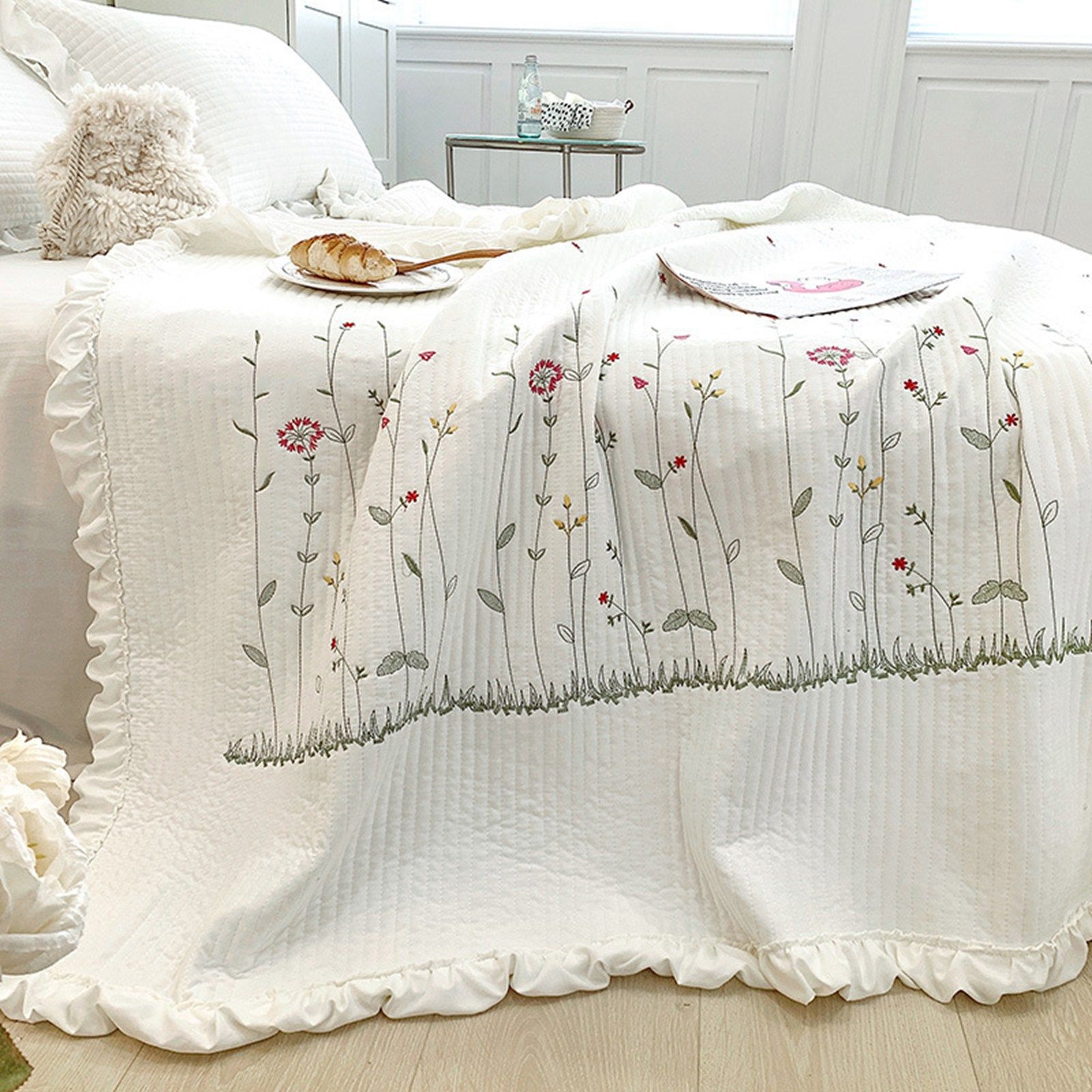 Cotton Quilt Pure Color Home Fashion Elegant Tencel Embroidery Pattern Cotton Summer Cooling Quilt White 200x230 - Image 1