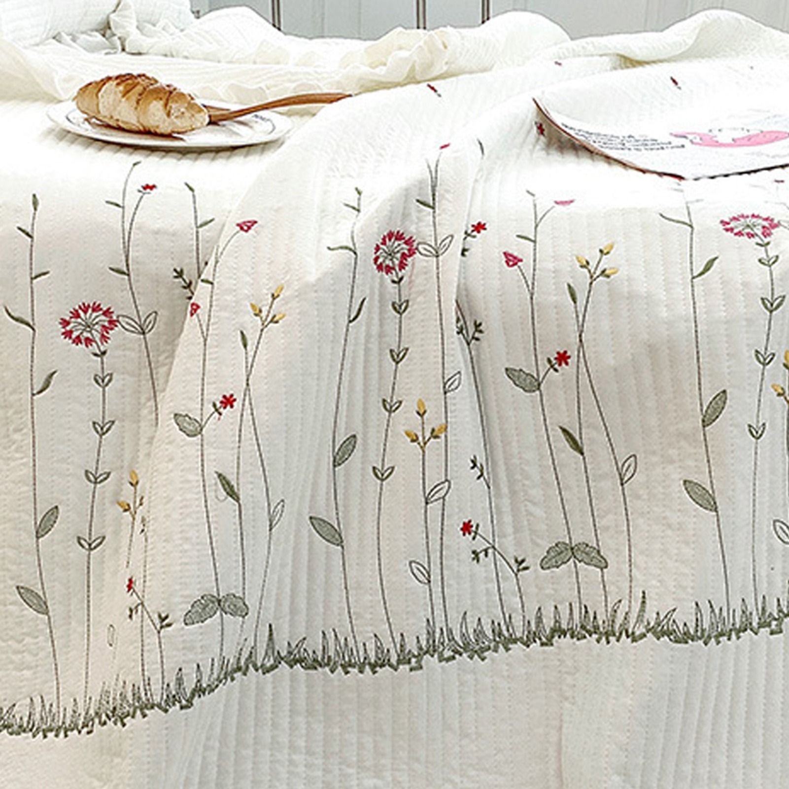 Cotton Quilt Pure Color Home Fashion Elegant Tencel Embroidery Pattern Cotton Summer Cooling Quilt White 200x230 - Image 4