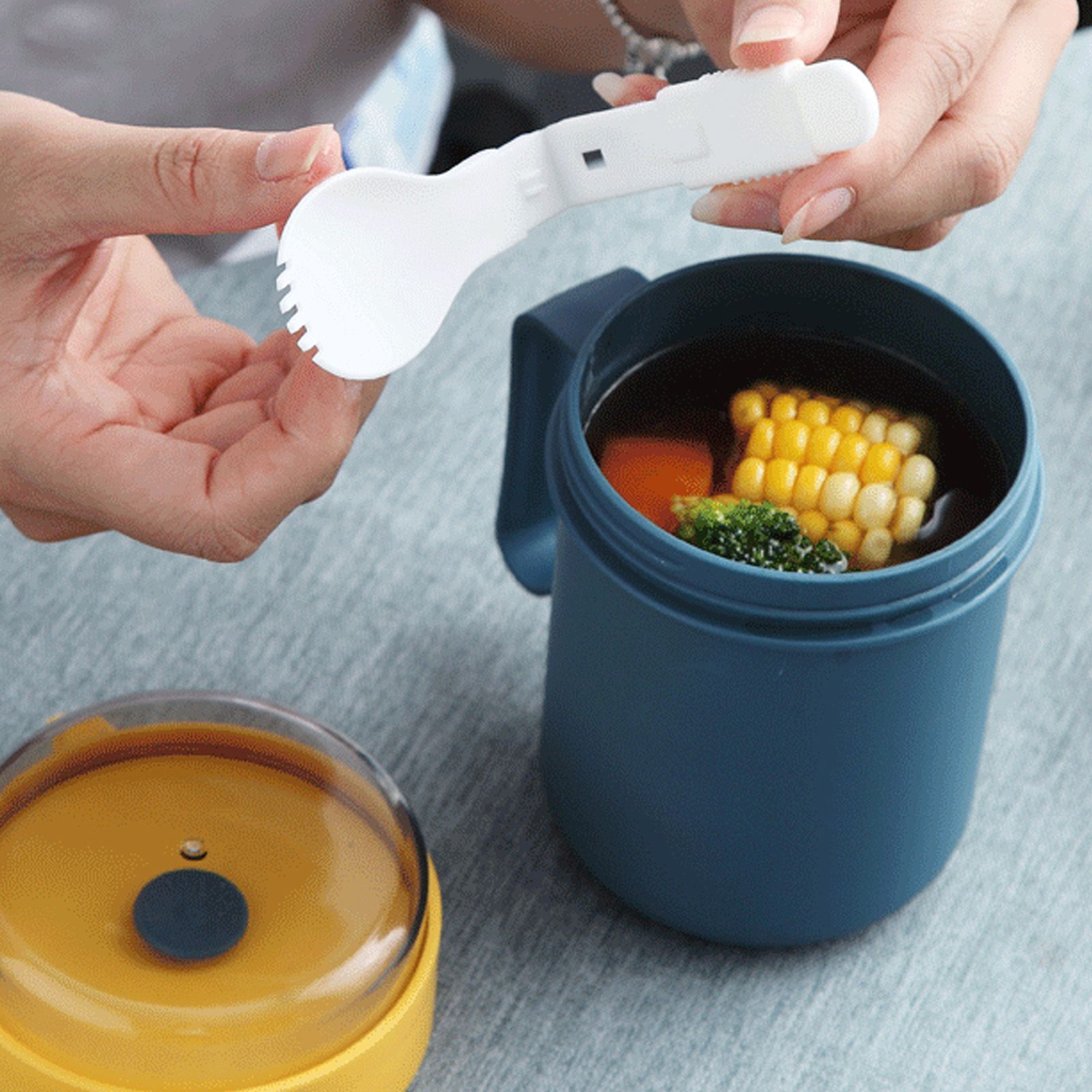 500ML Soup Cup Portable Steady Plastic Insulated Soup Containers with Lid and Spoon for Office School 500ML Blue - Image 6