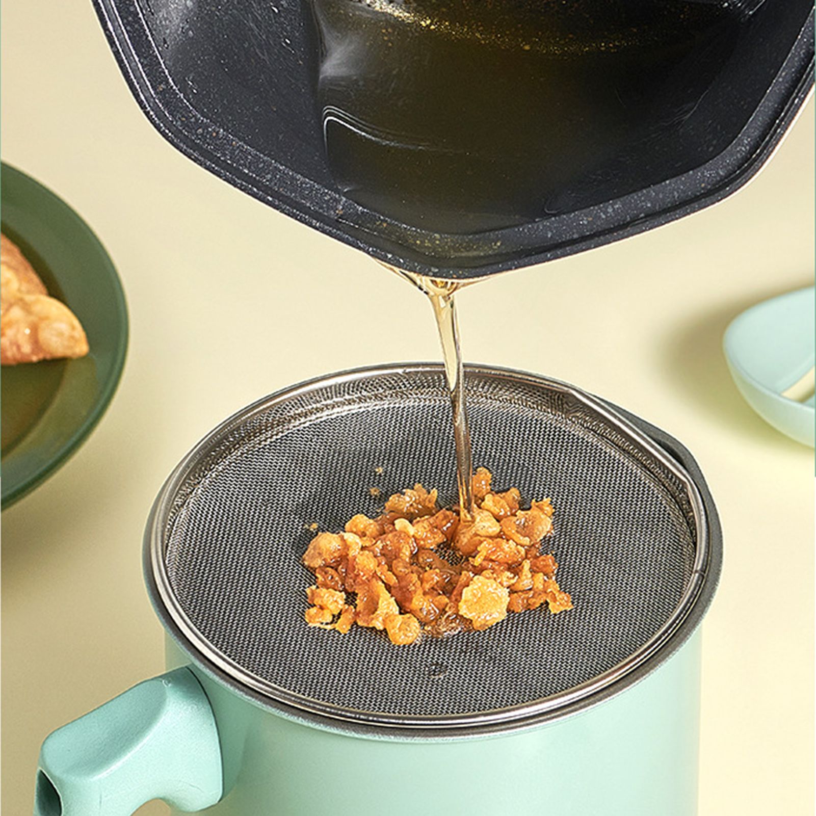 Oil Strainer Pot 1.4L Wood Grain Easy Operation No Rust Oil Storage Supplies Filter for Home Canteen Fruit Green - Image 6