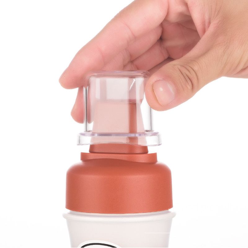 Squeeze Bottle Graduated Thicken Bottle Clear Identifying Labels Convenient Sauce Bottle for Kitchen Red - Image 4