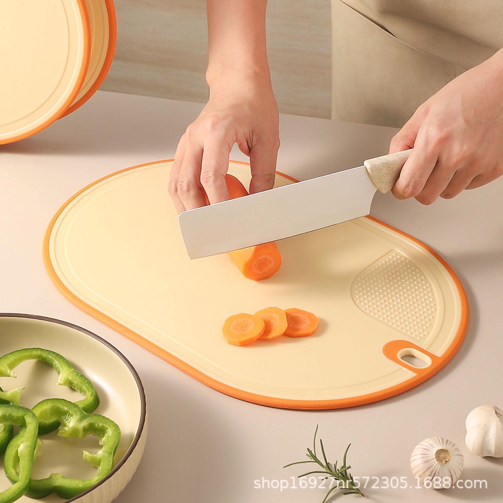 Cutting Board Food Grade Double Sided Prevent Slip Plastic Chopping Board with Holder Base for Meat Vegetable 3pcs Orange - Image 5