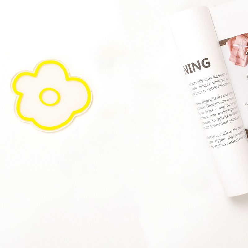 Acrylic Flower Coaster Heat Insulation Cute Flower Transparent Stable NonslipAcrylic Coasters Yellow - Image 2