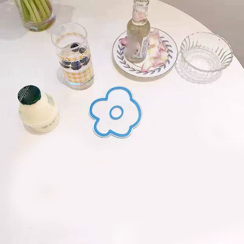 Acrylic Flower Coaster Heat Insulation Cute Flower Transparent Stable NonslipAcrylic Coasters Blue - Image 3