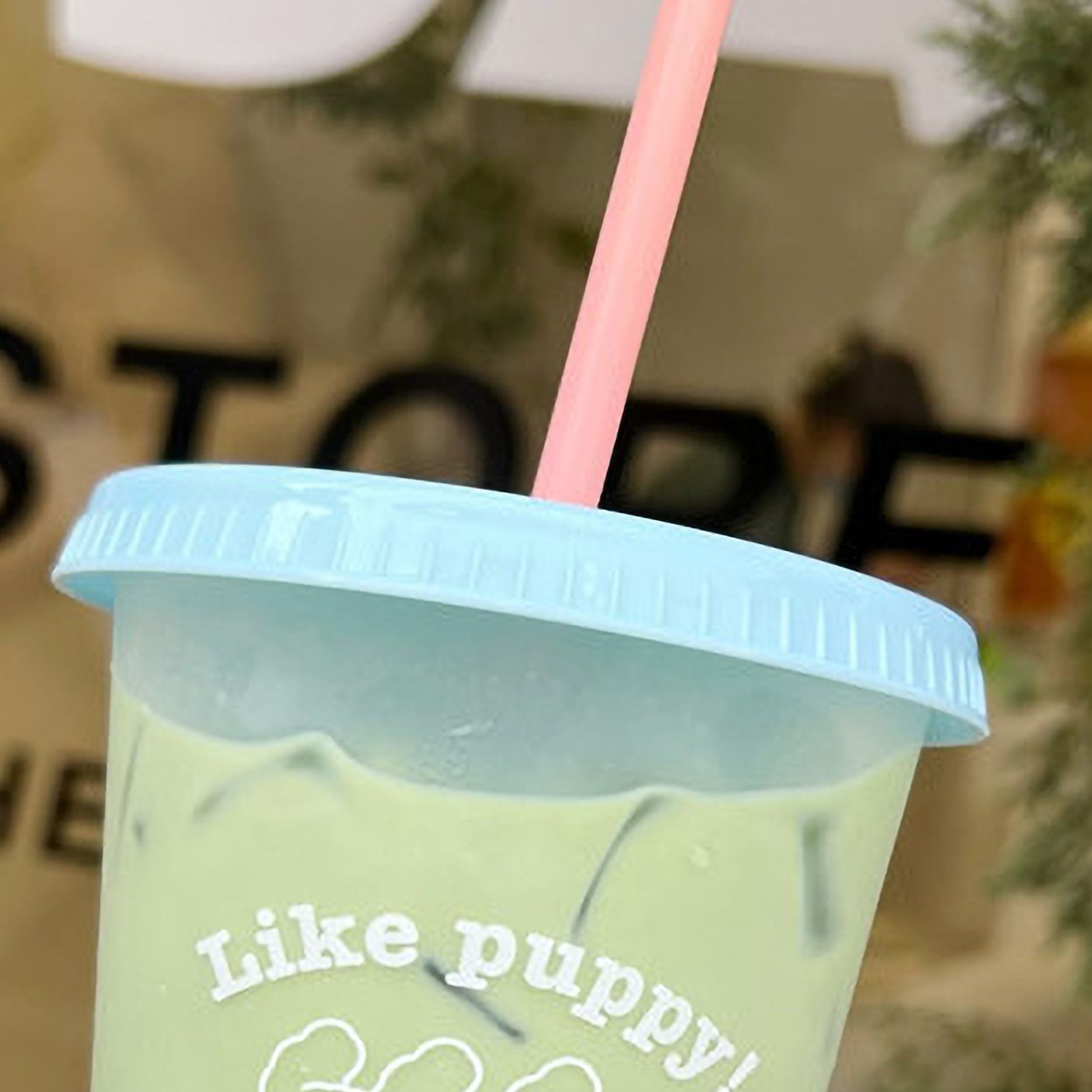 Plastic Coffee Cup Large Capacity Cute Water Cup With Straw Lid for Summer Cold Drinking Three Bears 700ml - Image 4