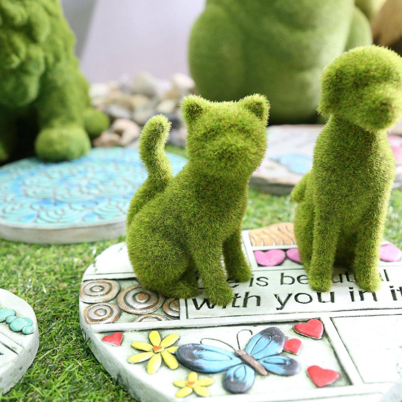 Flocked Animal Statue European Style Handcrafted Resin Simulation Moss Flocked Figurine for Garden Type B - Image 5