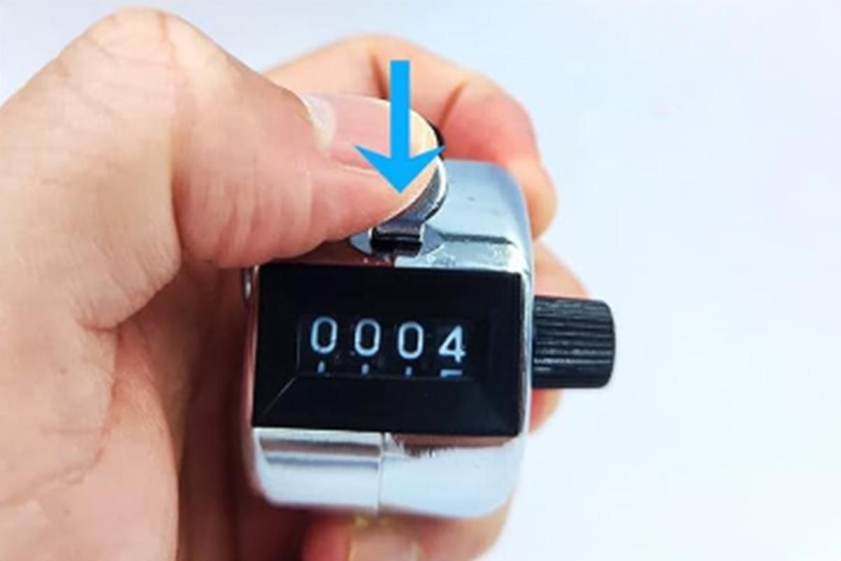 4 Digit Number Clicker Golf Hand Tally Counter - Image 4