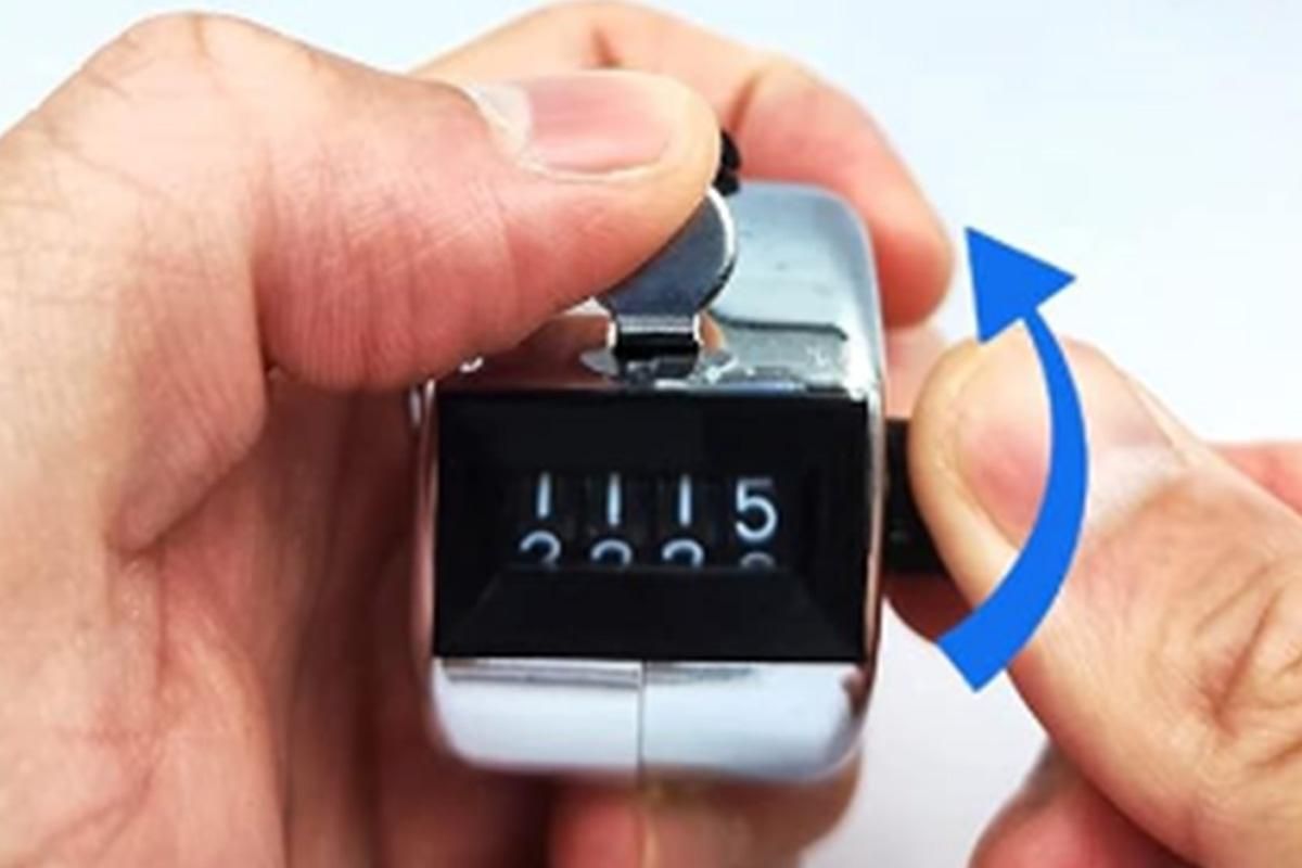 4 Digit Number Clicker Golf Hand Tally Counter - Image 5