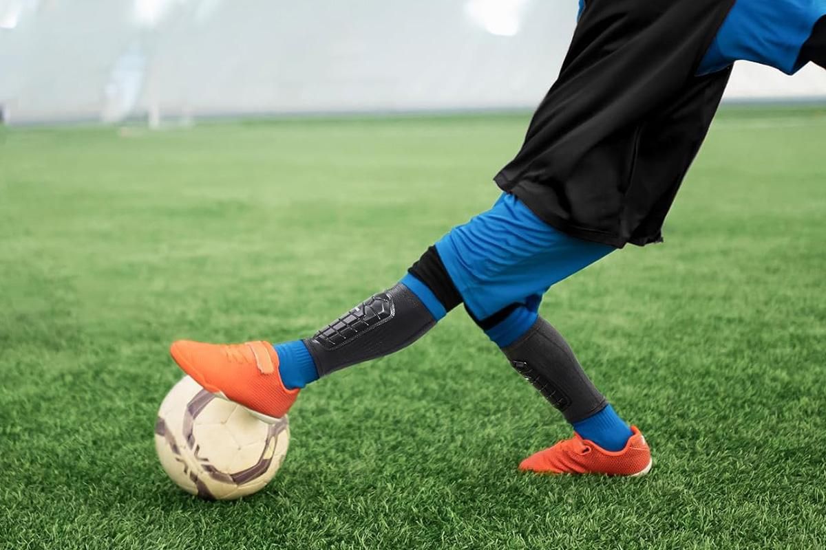 Anti-Slip Leg Guards - Breathable Non-Slip Calf Protection for Sports & Cycling - L - Image 3