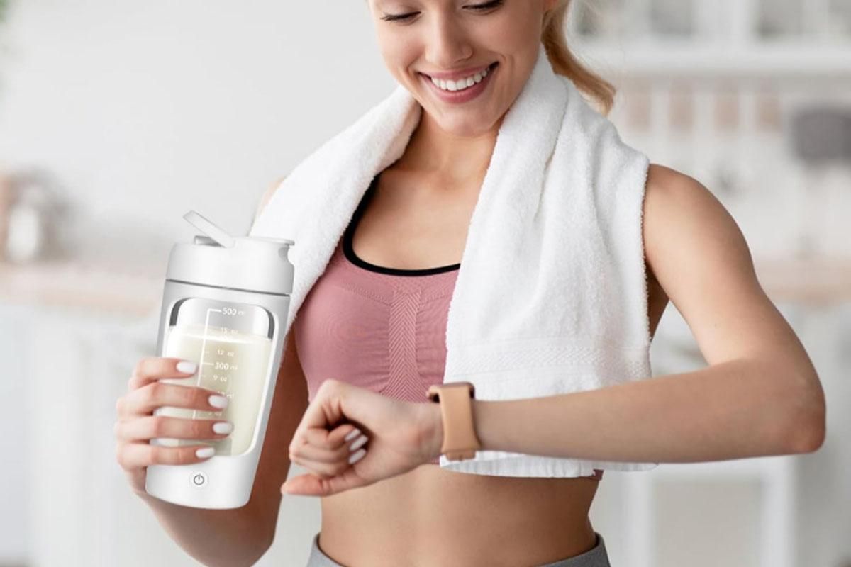 Electric Shaker Bottle Protein Shaker Bottle Protein Mixer for Perfect Creamy Shake Rechargeable Blender Bottle -White - Image 3