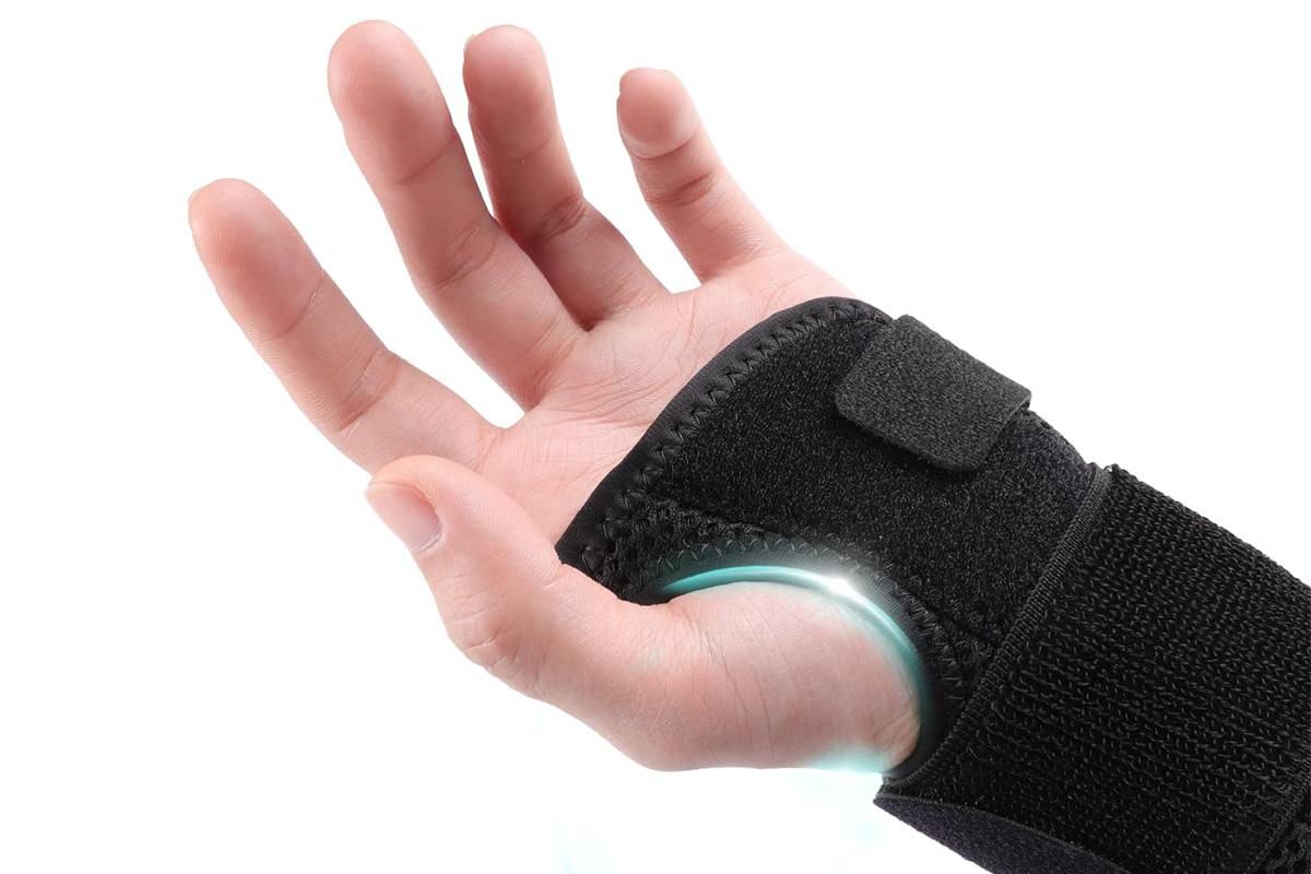 Adjustable Wrist Brace with Removable Steel Splint for Carpal Tunnel Support - Black & Left & S - Image 2