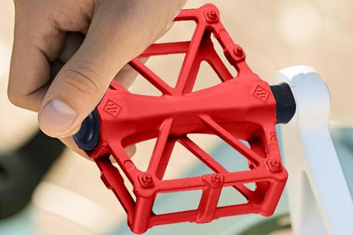 Aluminum Alloy Bike Pedals Wide Platform Lightweight Bicycle Pedals for MTB Road Bikes - Red - Image 4