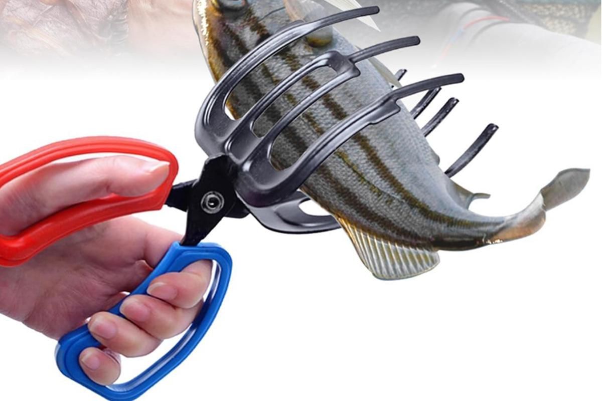 Fishing Pliers Gripper Metal Fish Control Clamp Claw Tong Grip Forceps Tackle - Image 3
