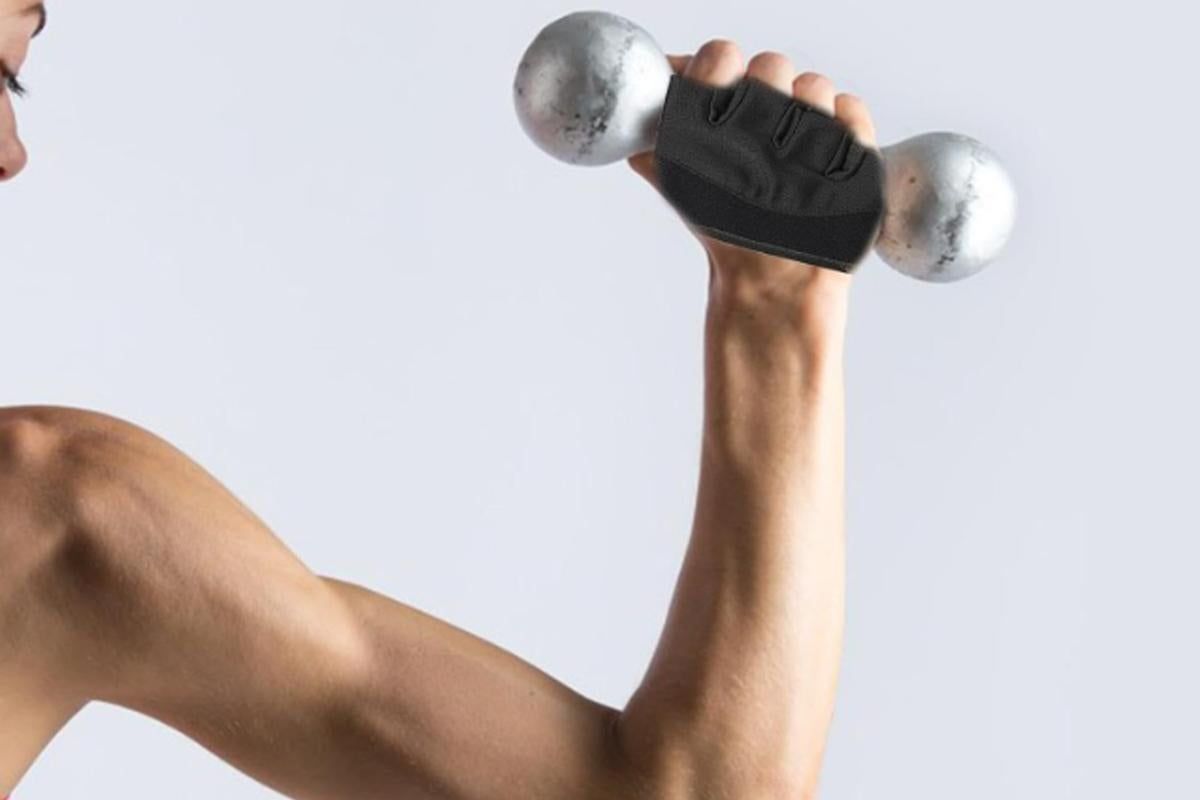 Breathable Workout Gloves Silicone Grip Half-Finger Gym Gloves for Weightlifting & Yoga - Black & XL - Image 4