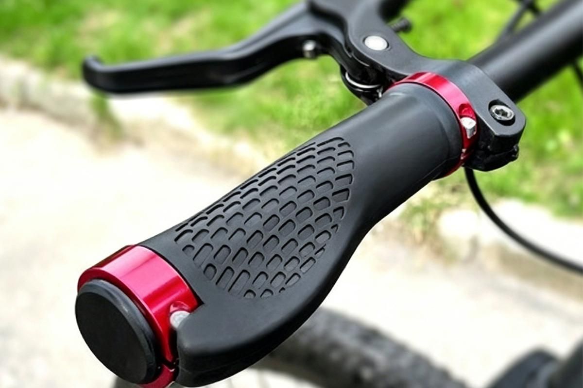 Cycling Lock-On MTB Ergonomic Mountain Bike Rubber Grips Bicycle Handlebar - Red - Image 5