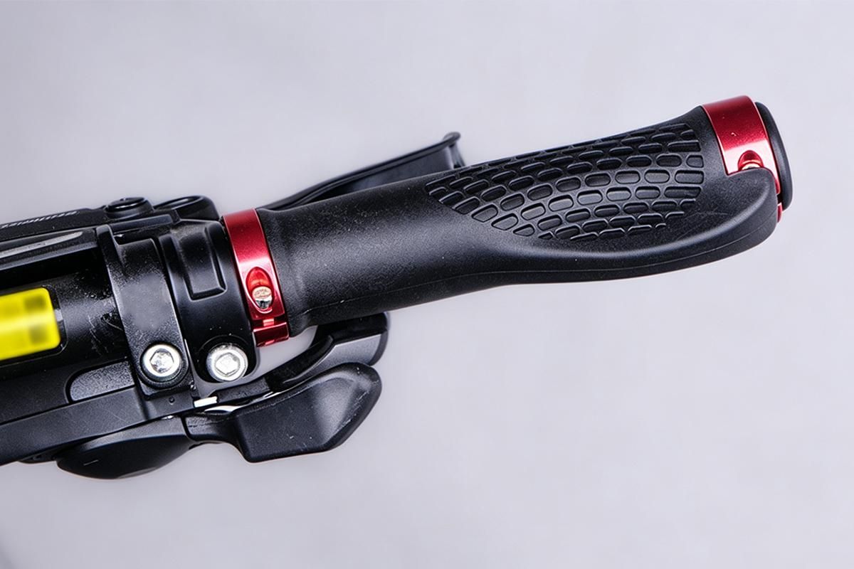 Cycling Lock-On MTB Ergonomic Mountain Bike Rubber Grips Bicycle Handlebar - Red - Image 6