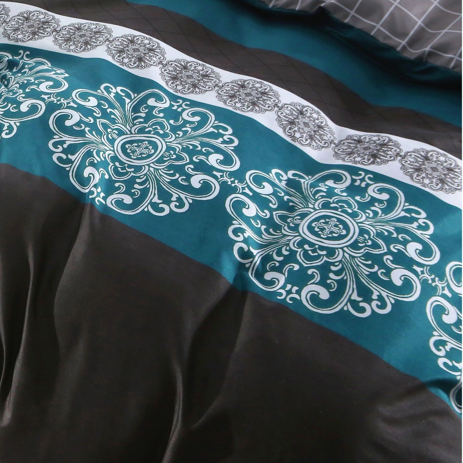 3 Piece Hotel Soft Microfiber Quilt Cover Set-2000TC Duvet/Donna Cover Set & Pillowcases -1 Quilt Cover Zipper Closure & 1 x Pillowcases-Breathable Bedding - Wrinkle, Fade, Stain Resistant(Bohemian,Double) - Image 6