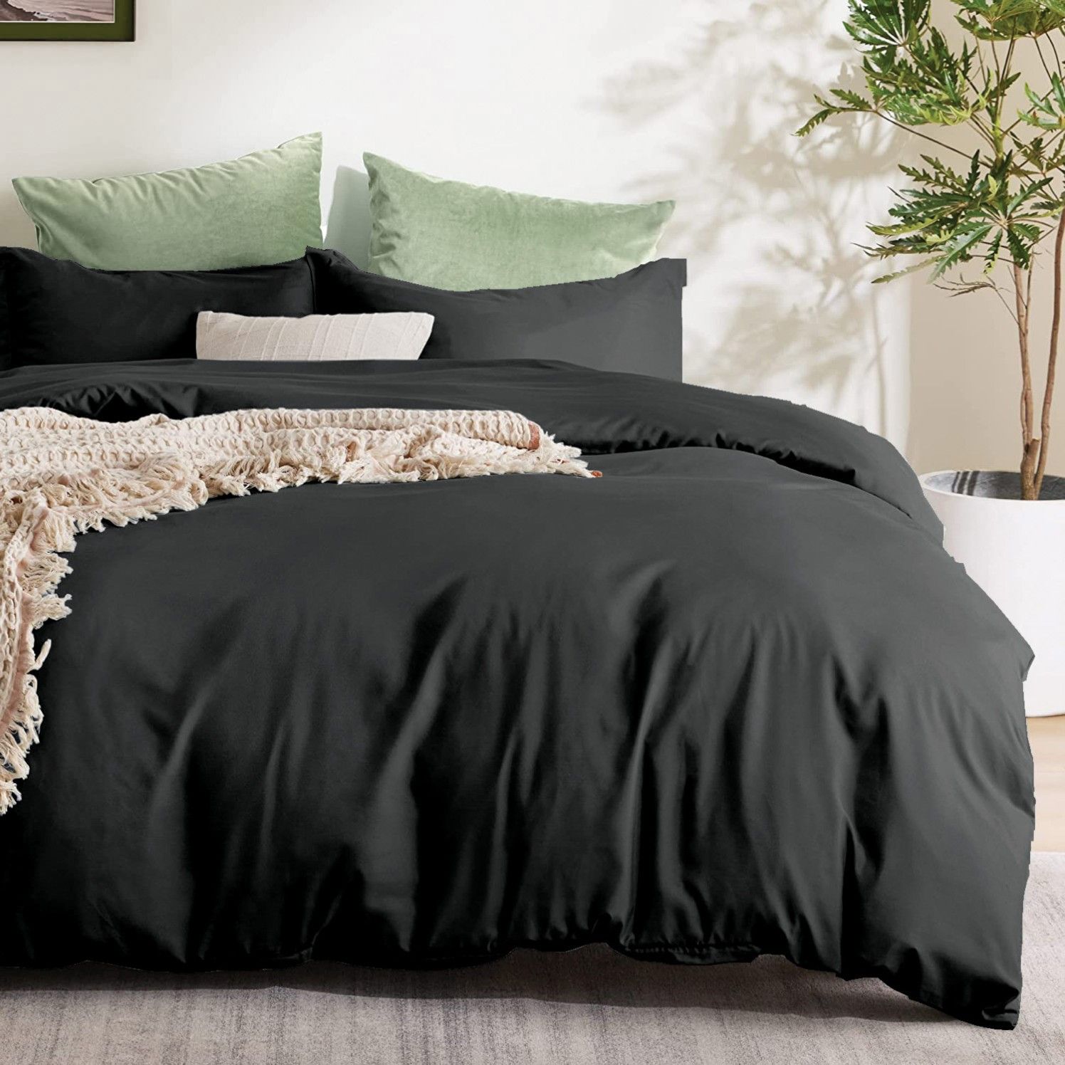 3 Piece Hotel Soft Microfiber Quilt Cover Set-2000TC Duvet/Donna Cover Set & Pillowcases -1 Quilt Cover Zipper Closure & 1 x Pillowcases-Breathable Bedding - Wrinkle, Fade, Stain Resistant(Black,Double) - Image 5