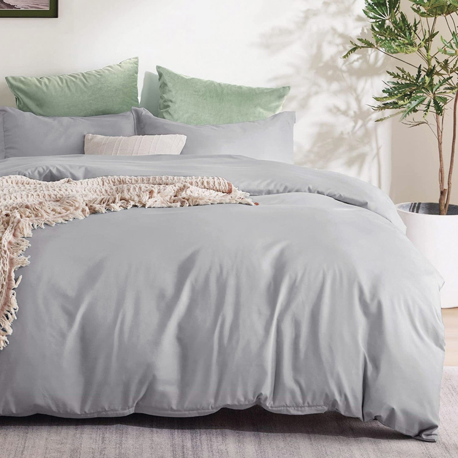3 Piece Hotel Soft Microfiber Quilt Cover Set-2000TC Duvet/Donna Cover Set & Pillowcases -1 Quilt Cover Zipper Closure & 1 x Pillowcases-Breathable Bedding - Wrinkle, Fade, Stain Resistant(Silver-gray,Super King) - Image 5