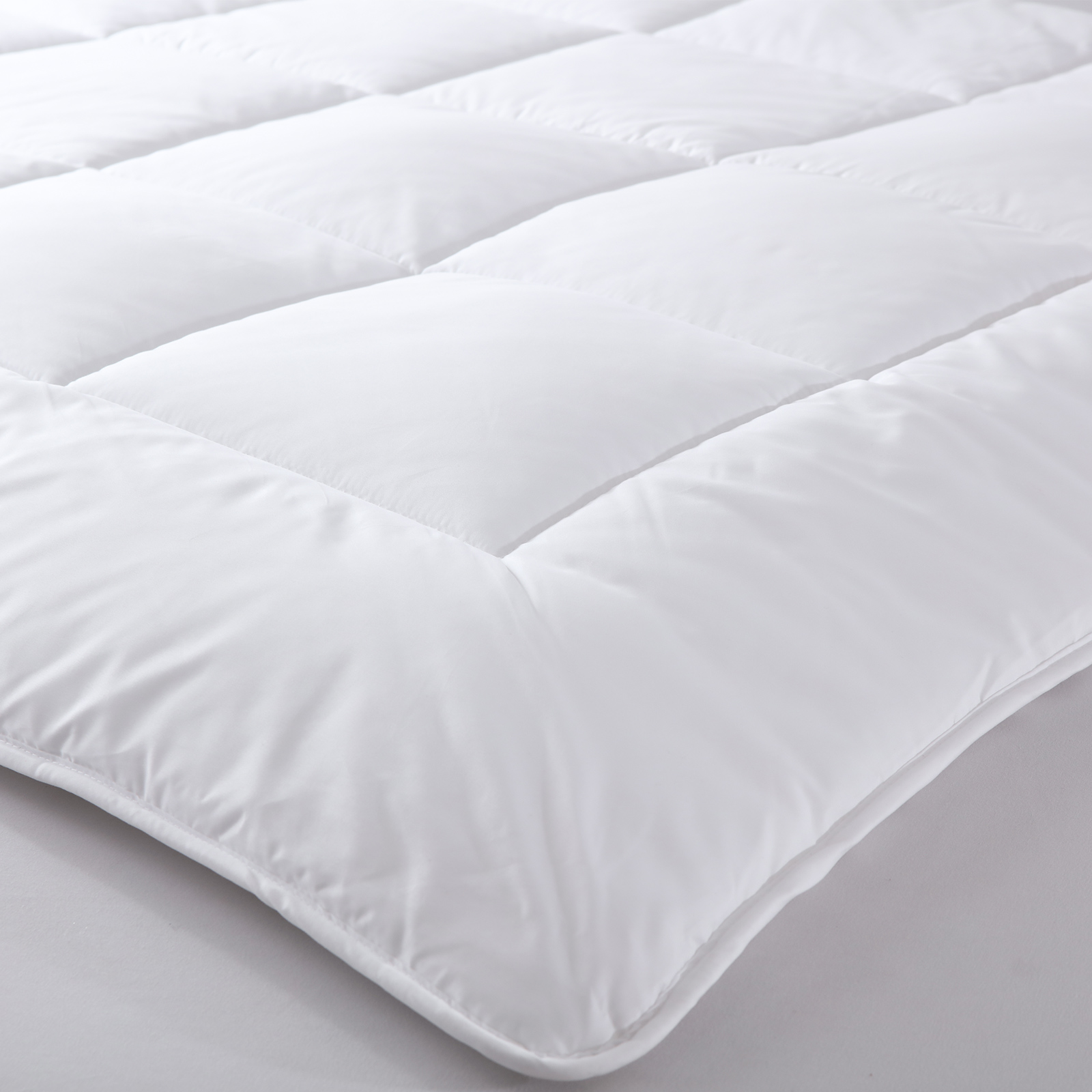 Royal Comfort 260GSM Deluxe Eco-Silk Touch Quilt 100% Cotton Cover - King - White - Image 7