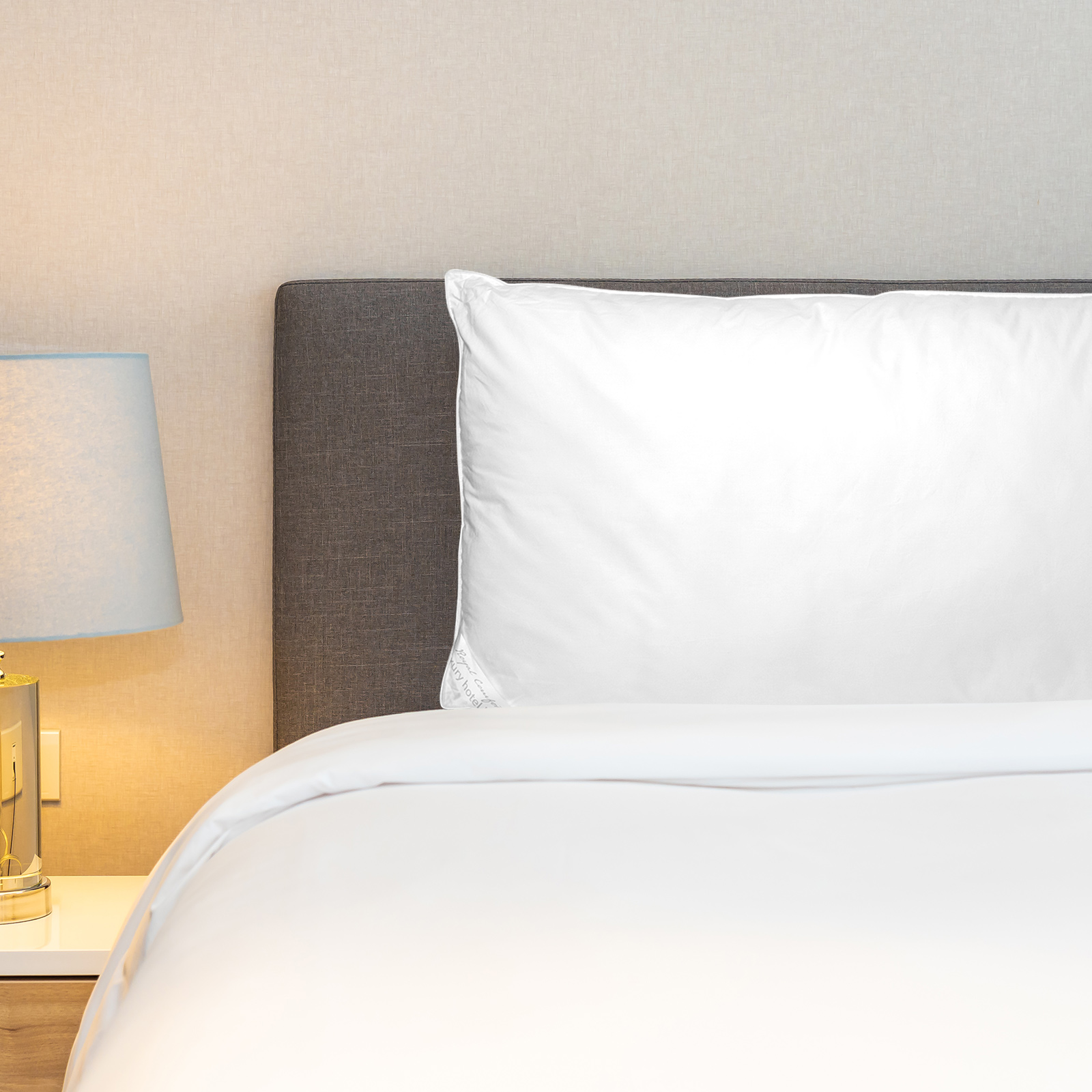 250GSM Bamboo Blend Quilt With 1100GSM Hotel Pillow Bedding Set - Double - Image 4