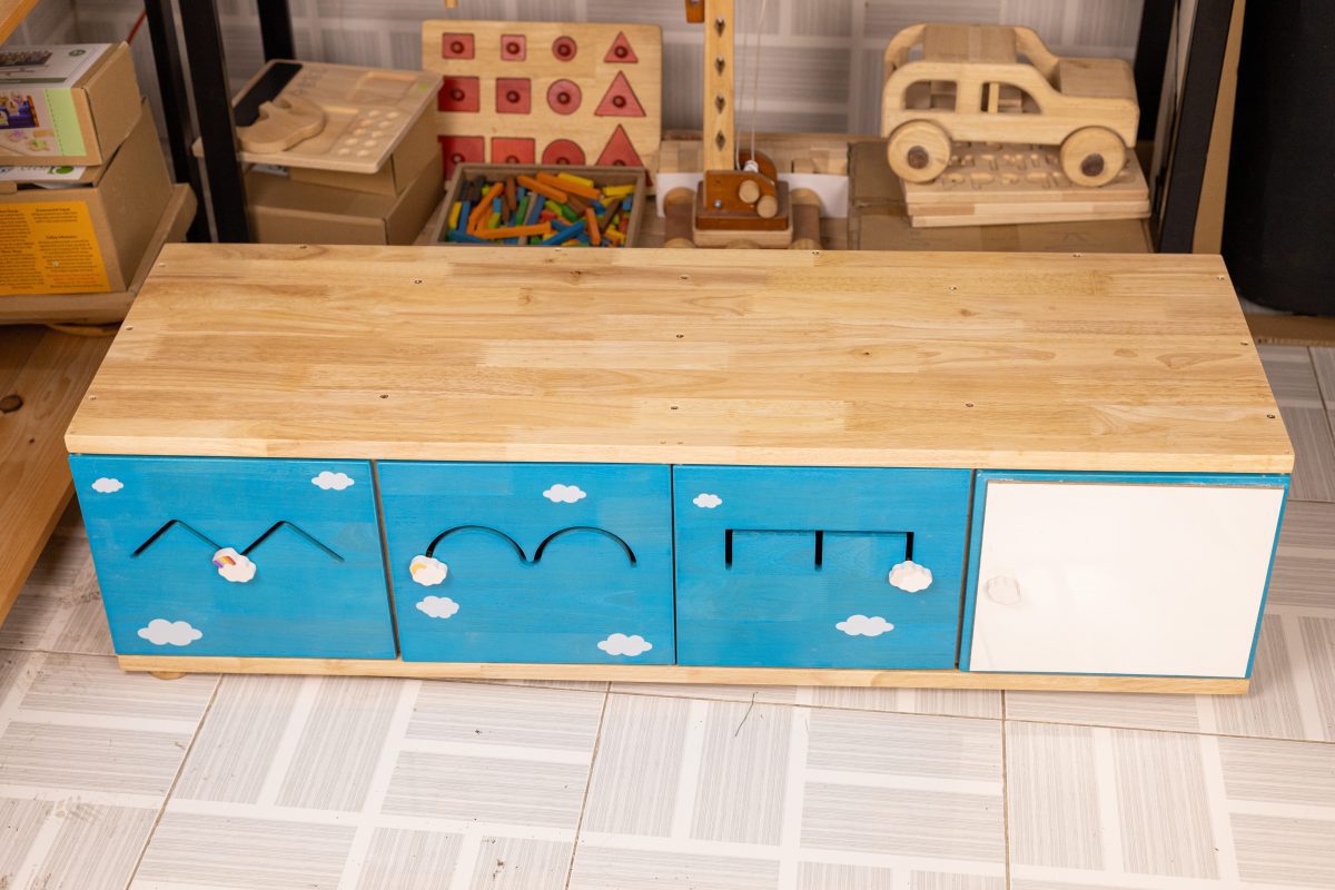 3 in 1 sensory play storage and bench - Image 1