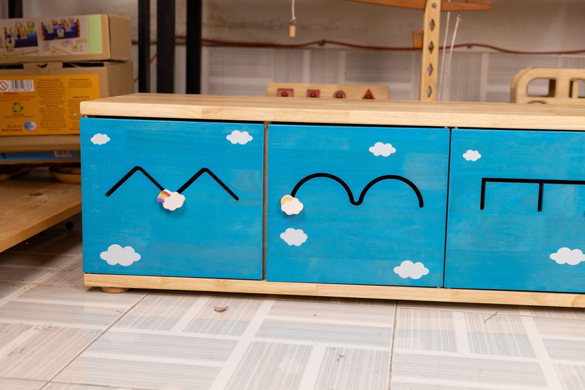 3 in 1 sensory play storage and bench - Image 5