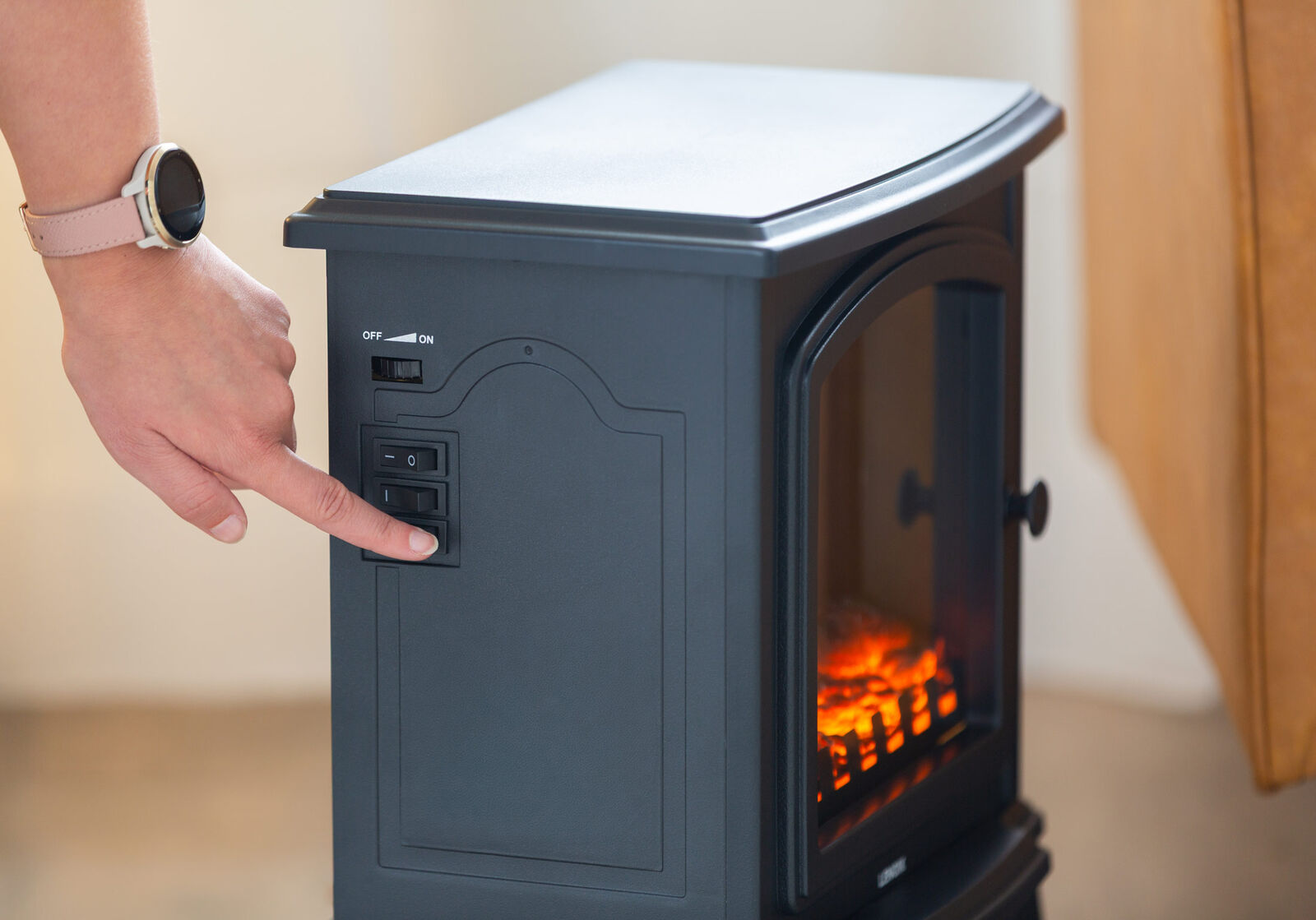 Electric 1000W to 2000W Fireplace Heater with Realistic Log Flame Display - Image 5
