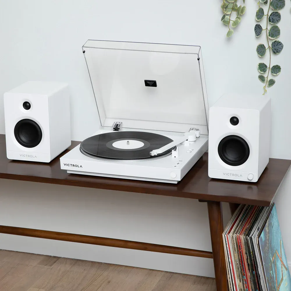 Victrola Automatic Turntable + Victrola Tempo Bookshelf Speakers Bundle - White - Image 2