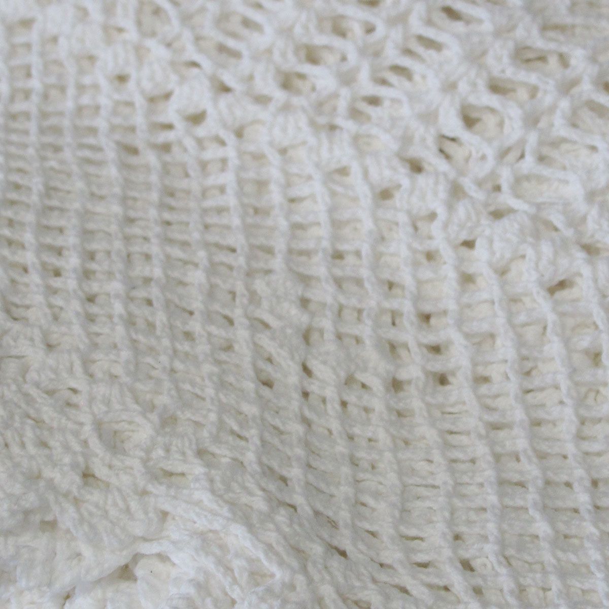 White Knitted Crochet Cotton Tablecloth Square 137 x 137 cm Scalloped Edging 4-Seater - Image 4