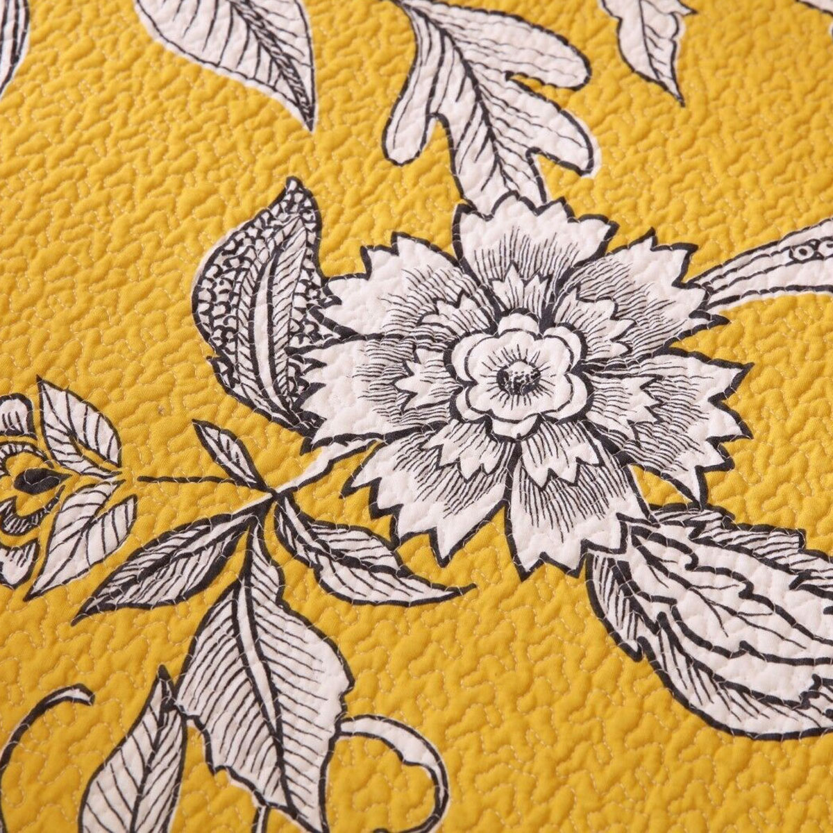 Cotton Lightly Quilted Coverlet Set Vibrante Yellow Queen - Image 4